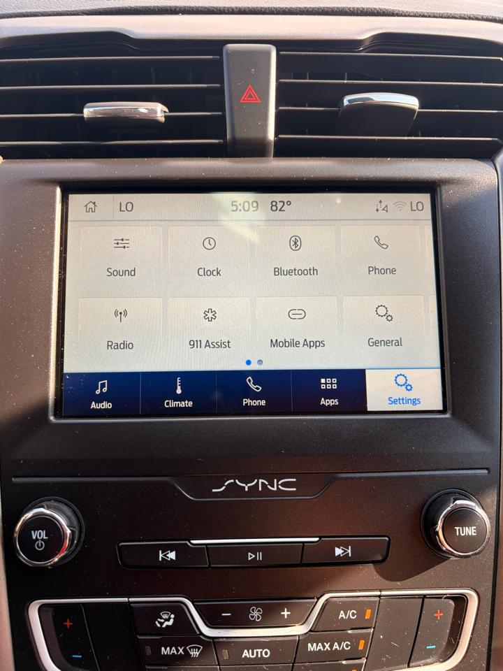 Ford Fusion SE 2020