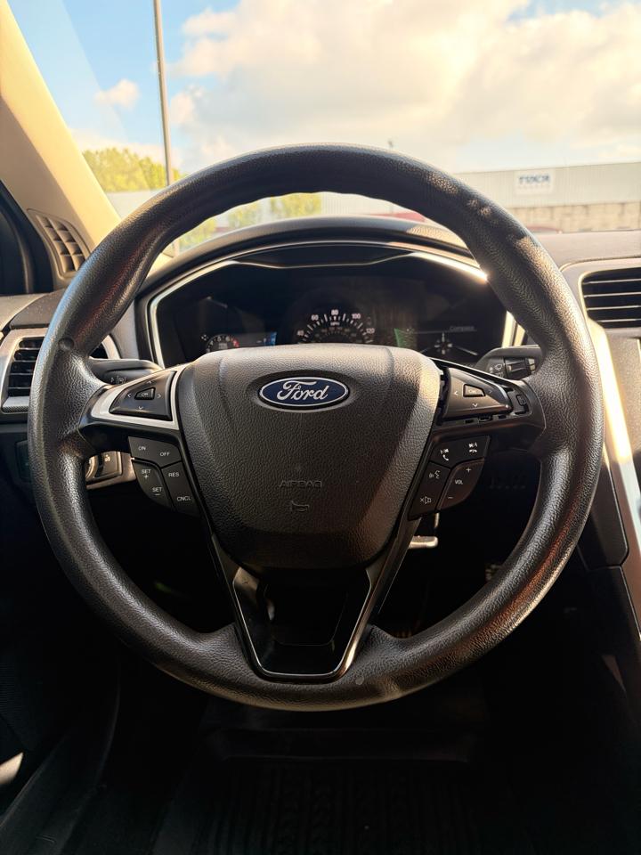 Ford Fusion SE 2020