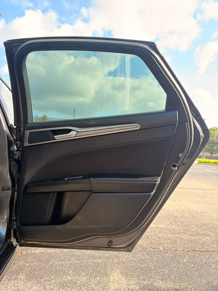 Ford Fusion SE 2020