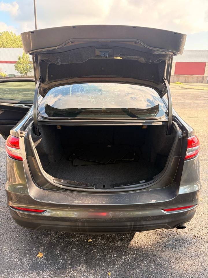 Ford Fusion SE 2020
