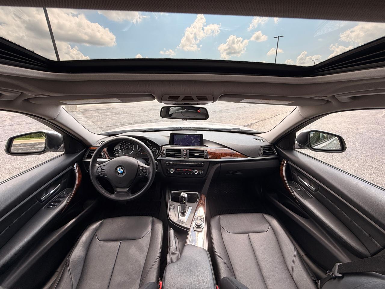 BMW 3-Series 328i xDrive Sedan 2013