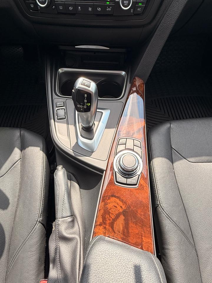 BMW 3-Series 328i xDrive Sedan 2013