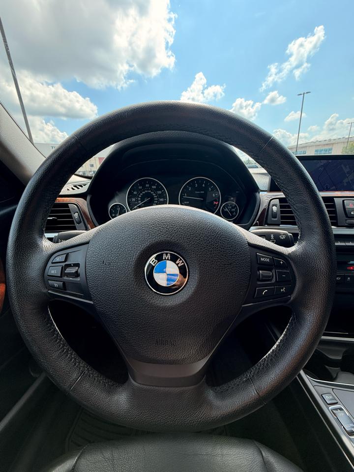 BMW 3-Series 328i xDrive Sedan 2013