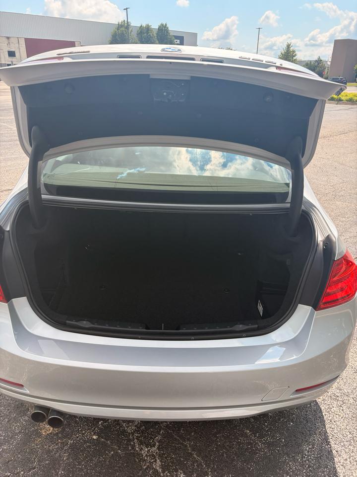 BMW 3-Series 328i xDrive Sedan 2013