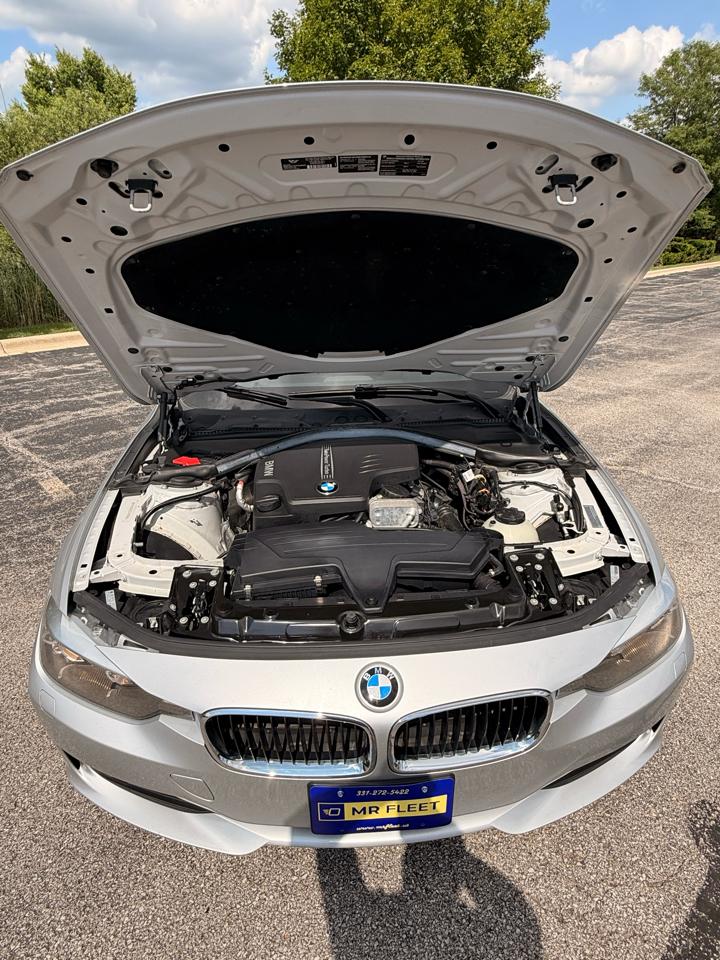BMW 3-Series 328i xDrive Sedan 2013