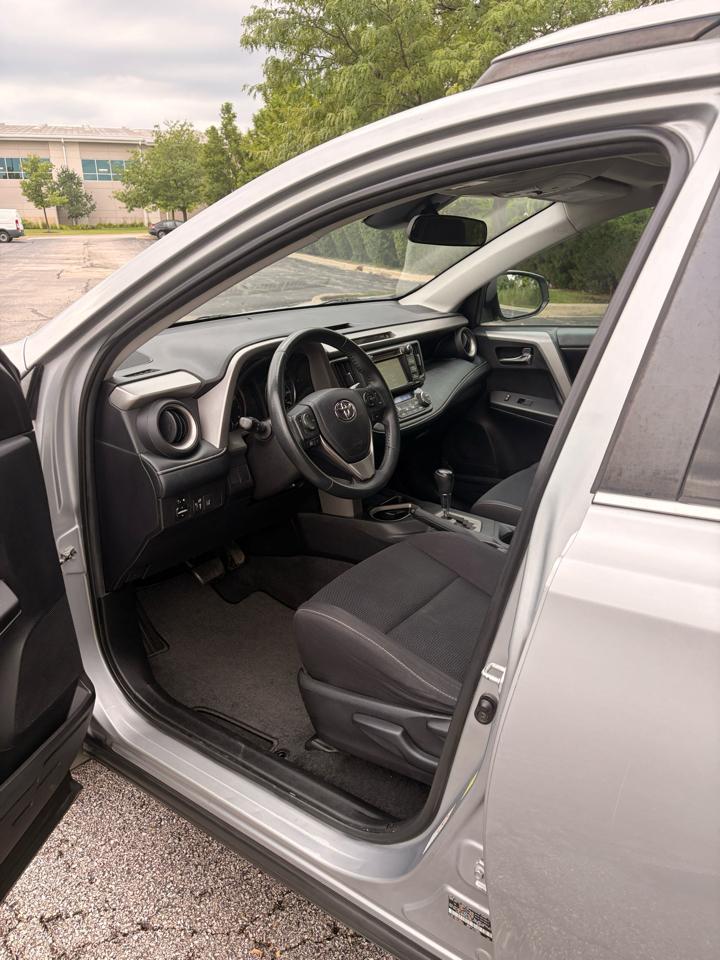 Toyota RAV4 XLE FWD 2018