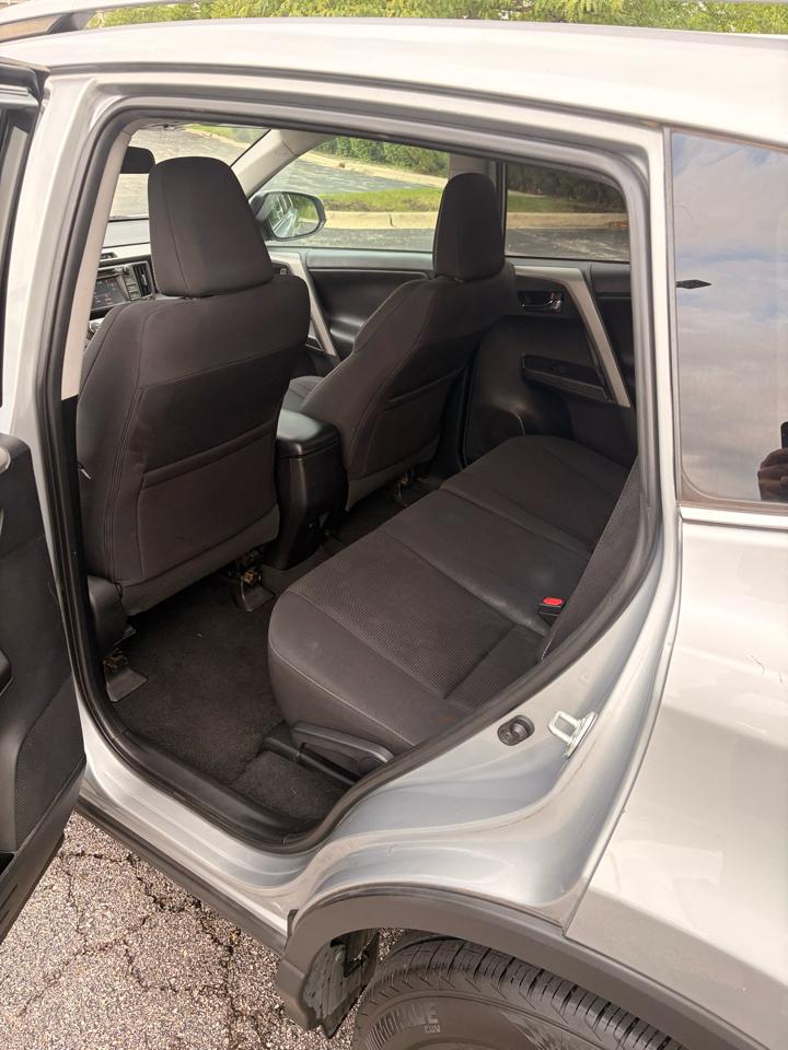 Toyota RAV4 XLE FWD 2018