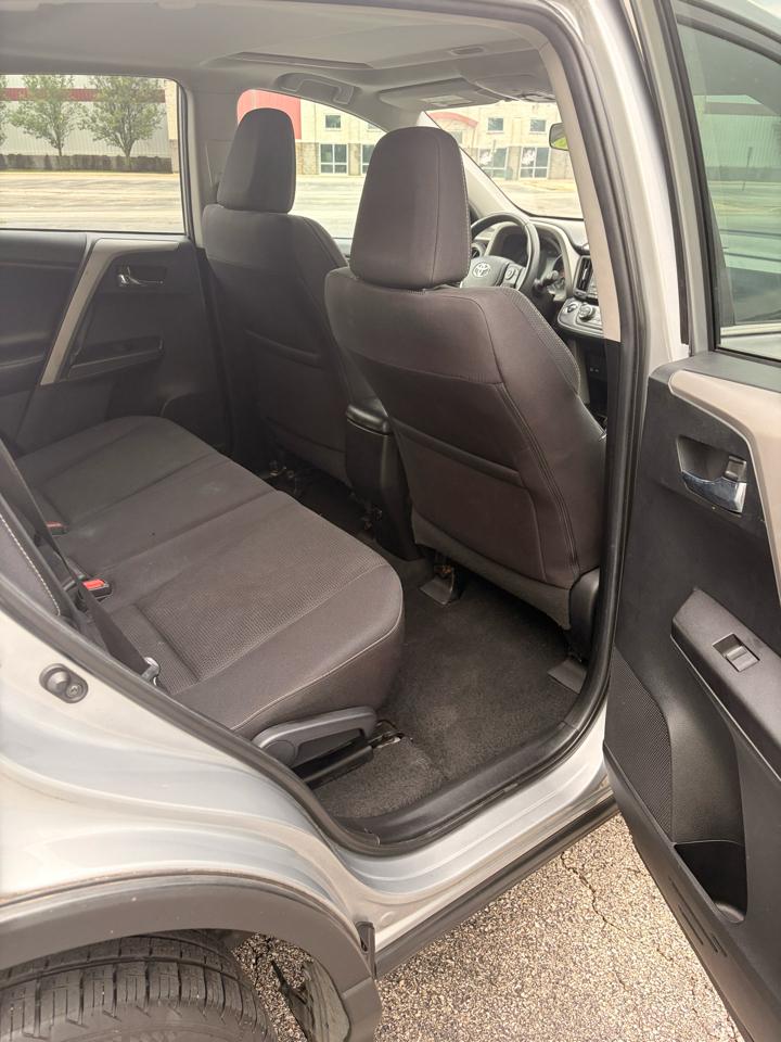 Toyota RAV4 XLE FWD 2018