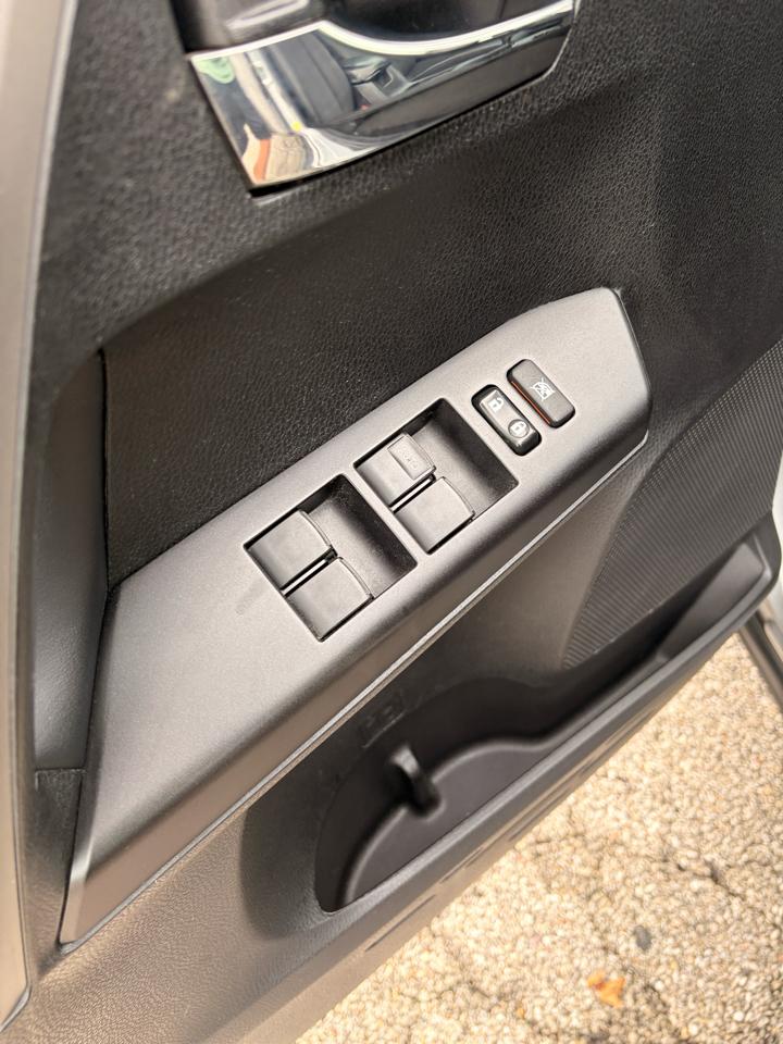 Toyota RAV4 XLE FWD 2018