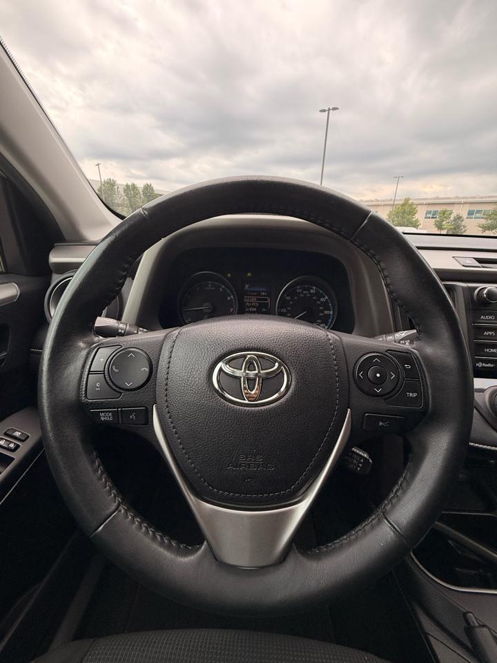 Toyota RAV4 XLE FWD 2018