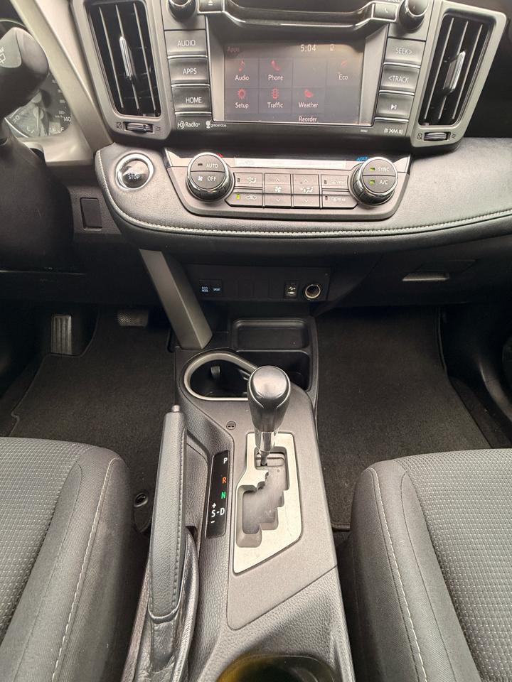 Toyota RAV4 XLE FWD 2018