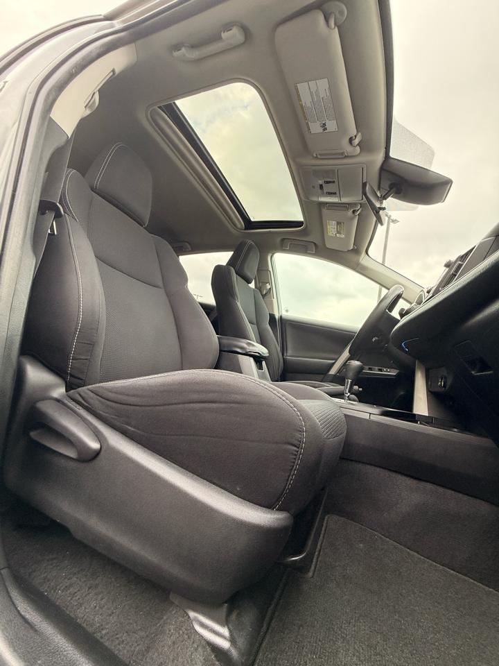 Toyota RAV4 XLE FWD 2018