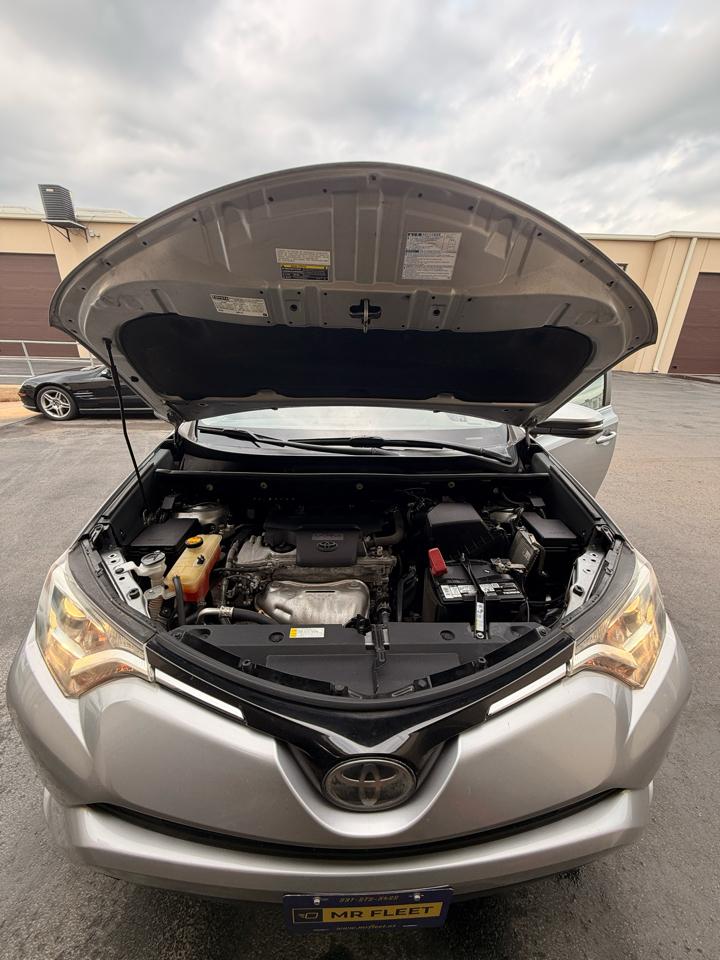 Toyota RAV4 XLE FWD 2018