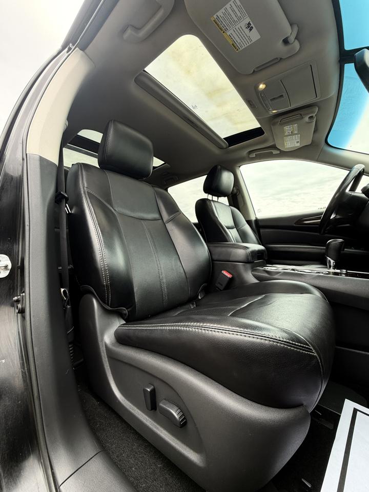 Nissan Pathfinder SV 2WD 2015