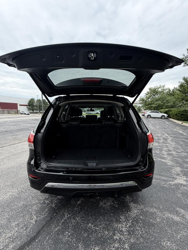Nissan Pathfinder SV 2WD 2015