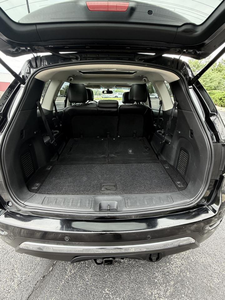 Nissan Pathfinder SV 2WD 2015