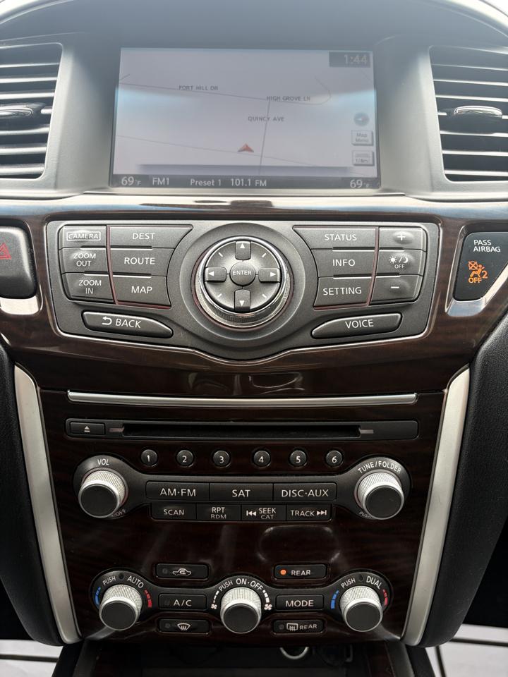 Nissan Pathfinder SV 2WD 2015