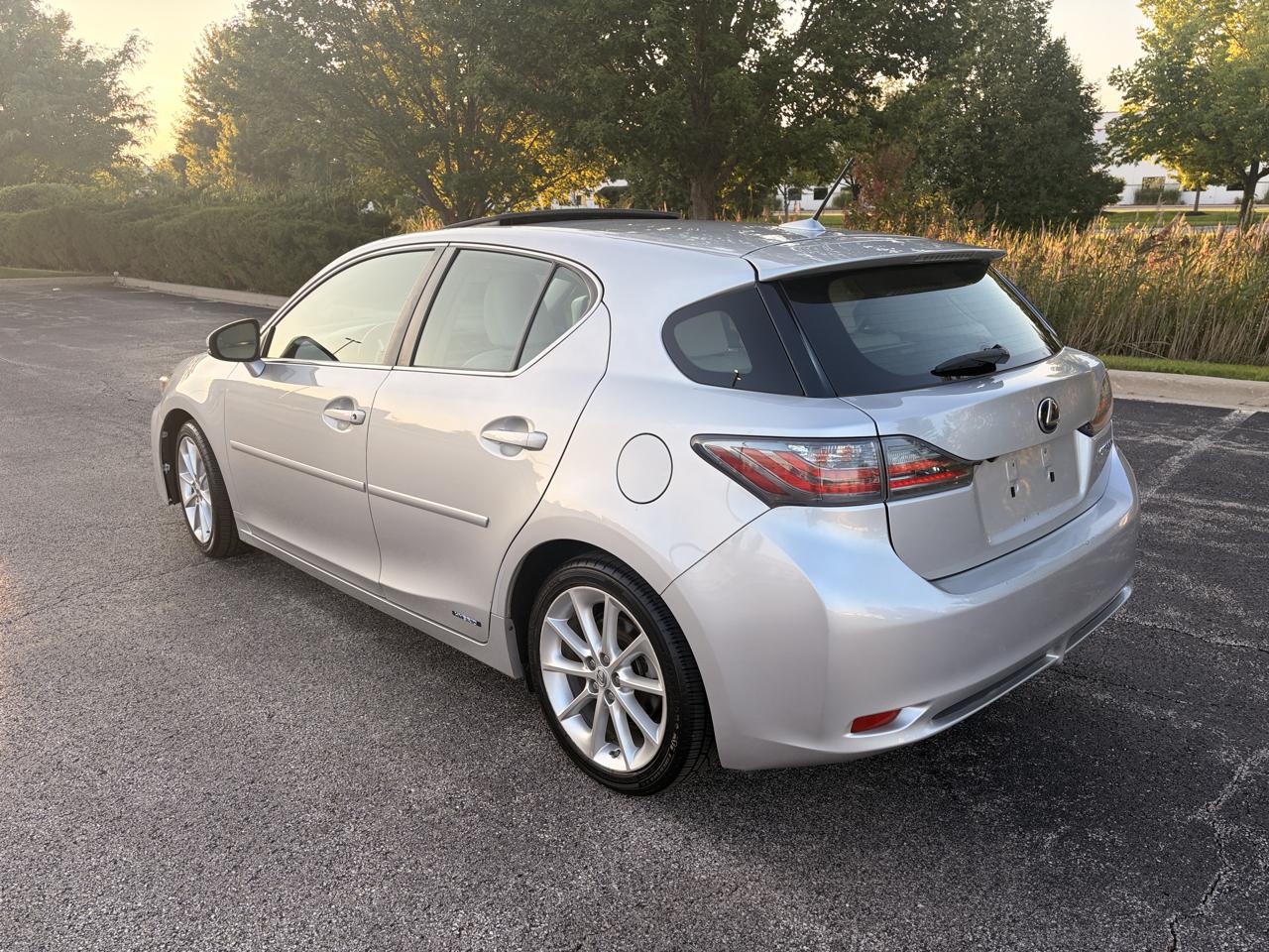 Lexus CT 200h Base 2012