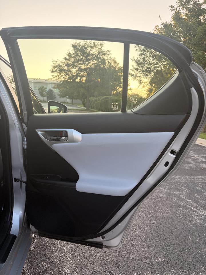 Lexus CT 200h Base 2012