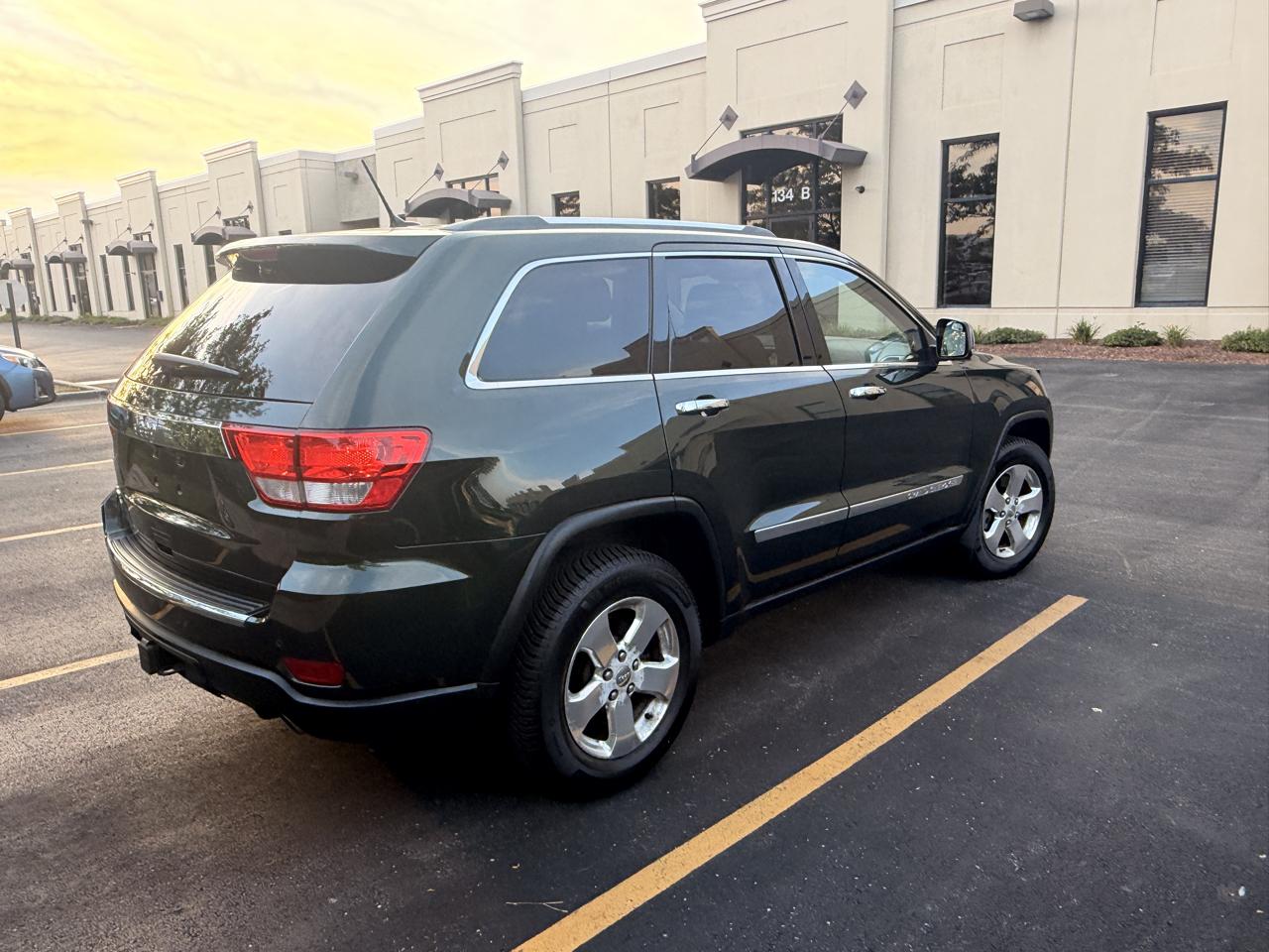 Jeep Grand Cherokee Overland 4WD 2011