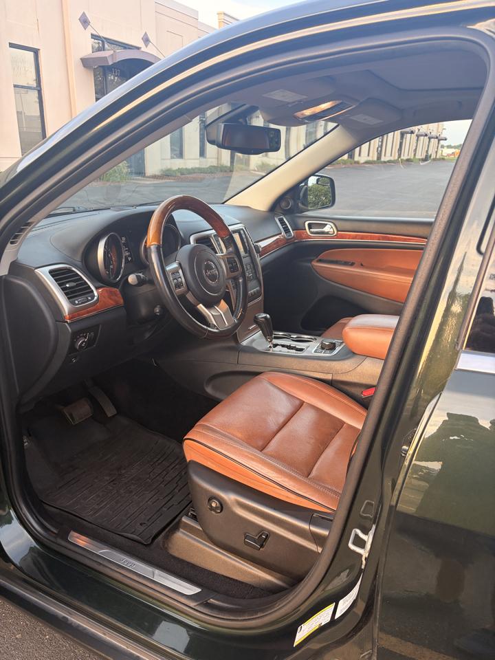 Jeep Grand Cherokee Overland 4WD 2011