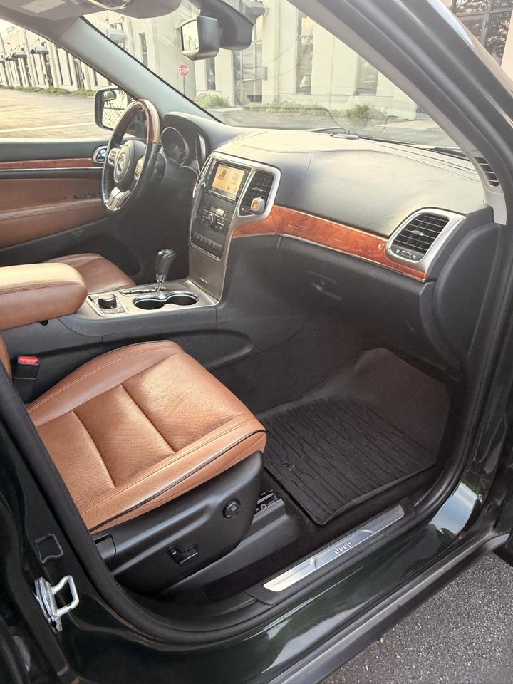 Jeep Grand Cherokee Overland 4WD 2011