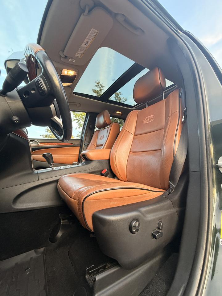 Jeep Grand Cherokee Overland 4WD 2011