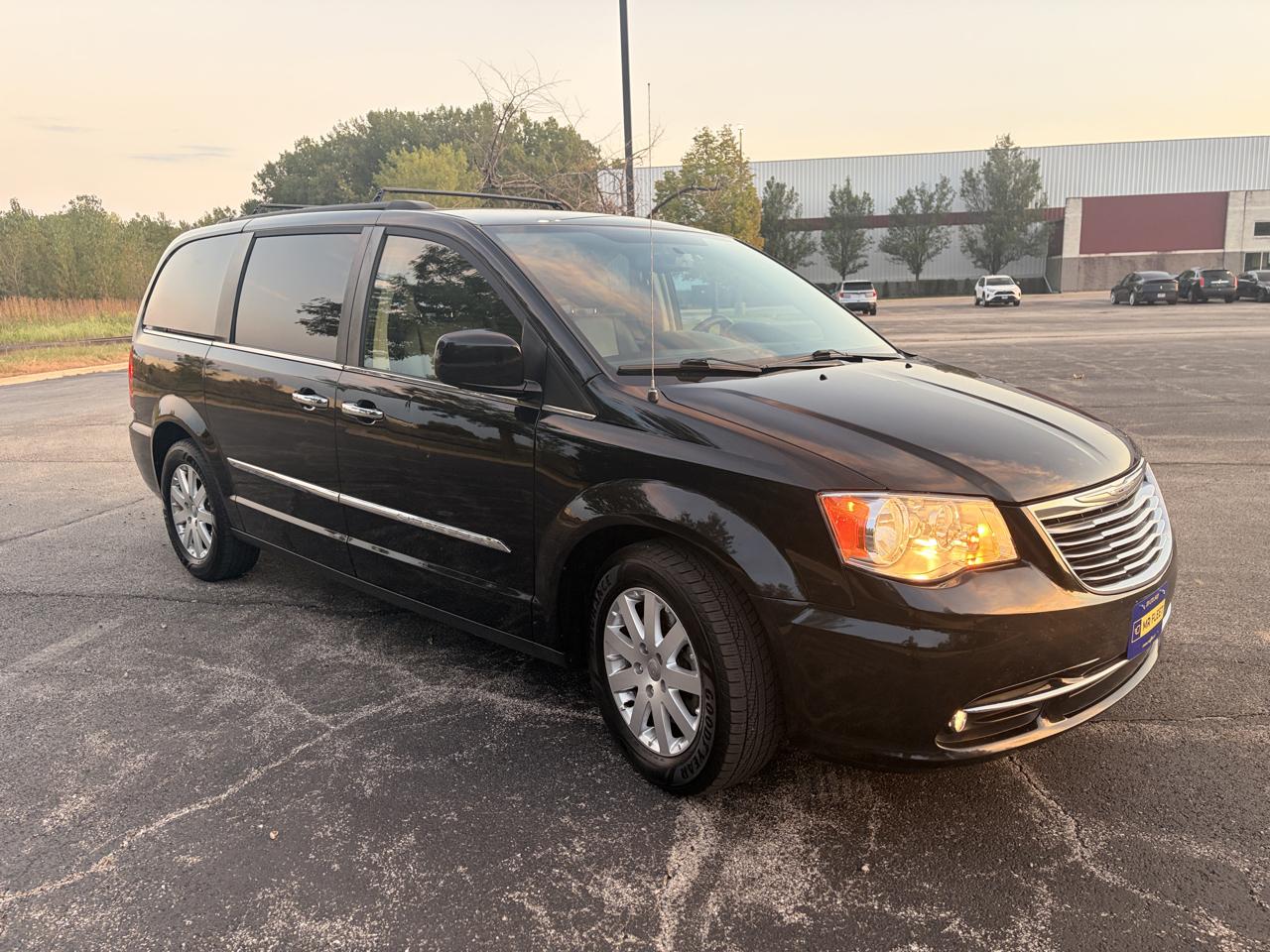 Chrysler Town & Country Touring 2016