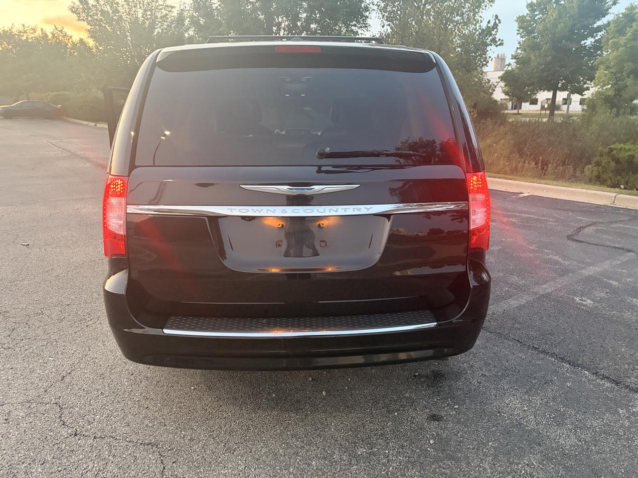 Chrysler Town & Country Touring 2016