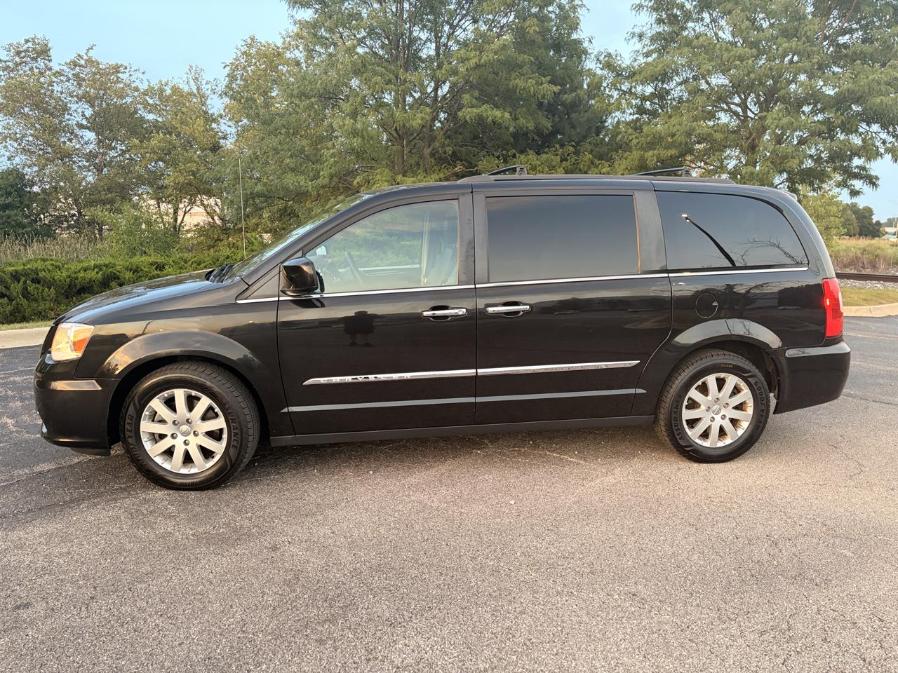 Chrysler Town & Country Touring 2016