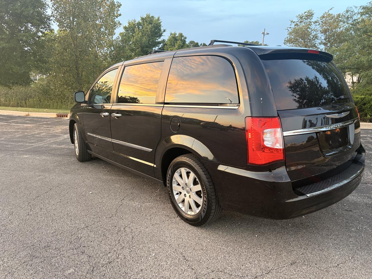 Chrysler Town & Country Touring 2016
