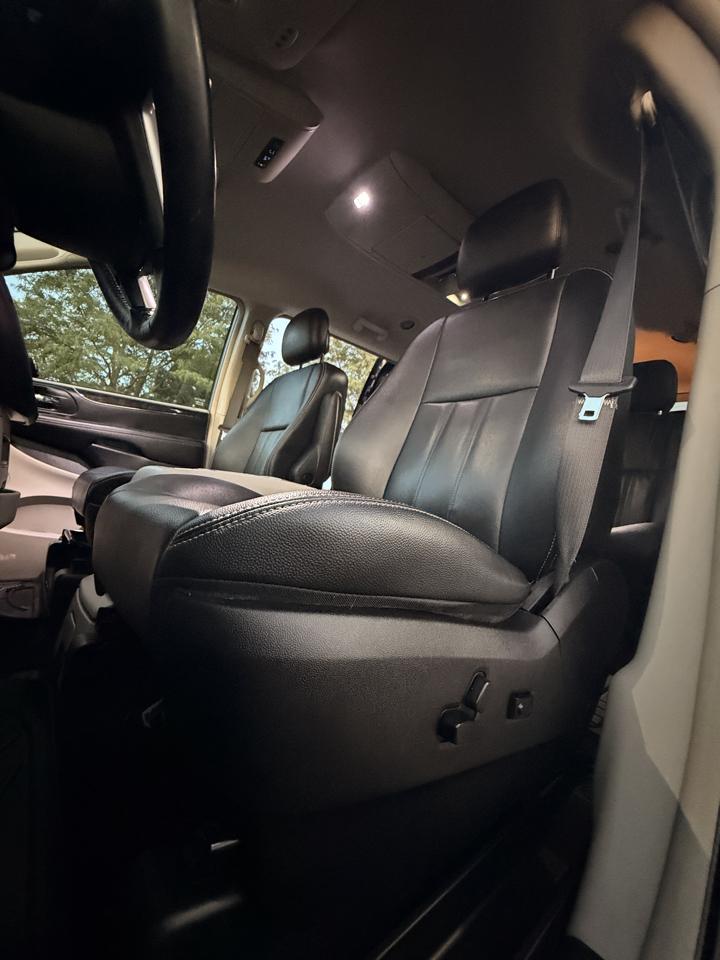 Chrysler Town & Country Touring 2016