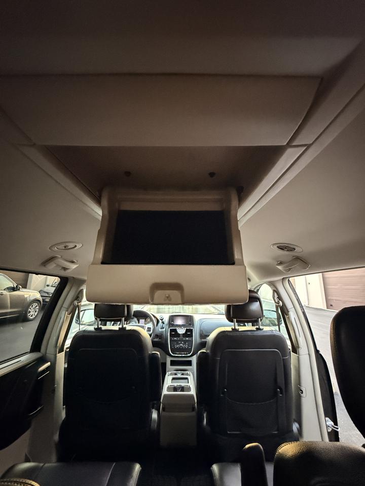 Chrysler Town & Country Touring 2016