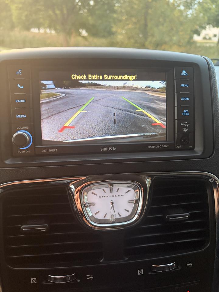 Chrysler Town & Country Touring 2016