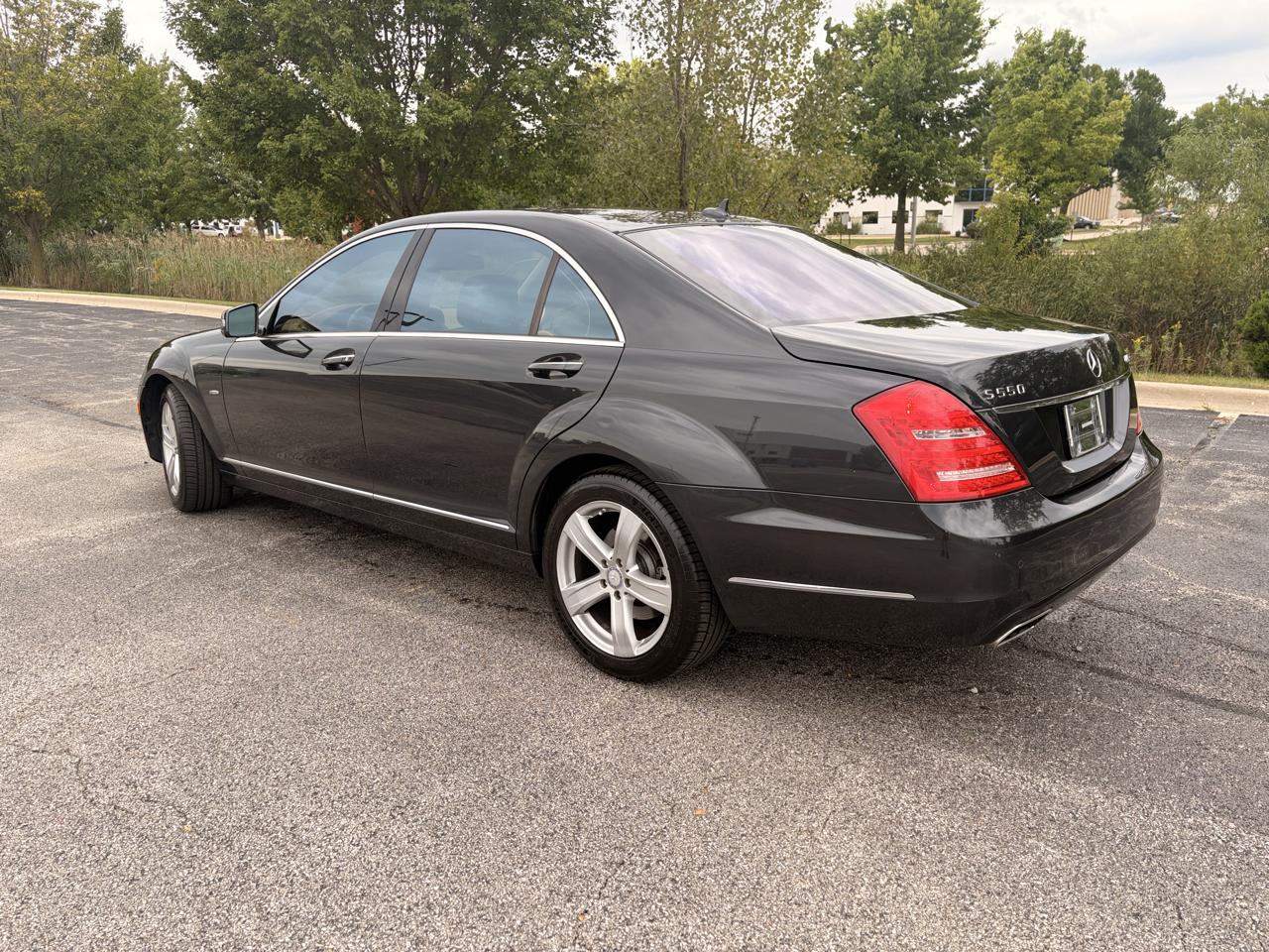 Mercedes-Benz S-Class S550 4-MATIC 2012