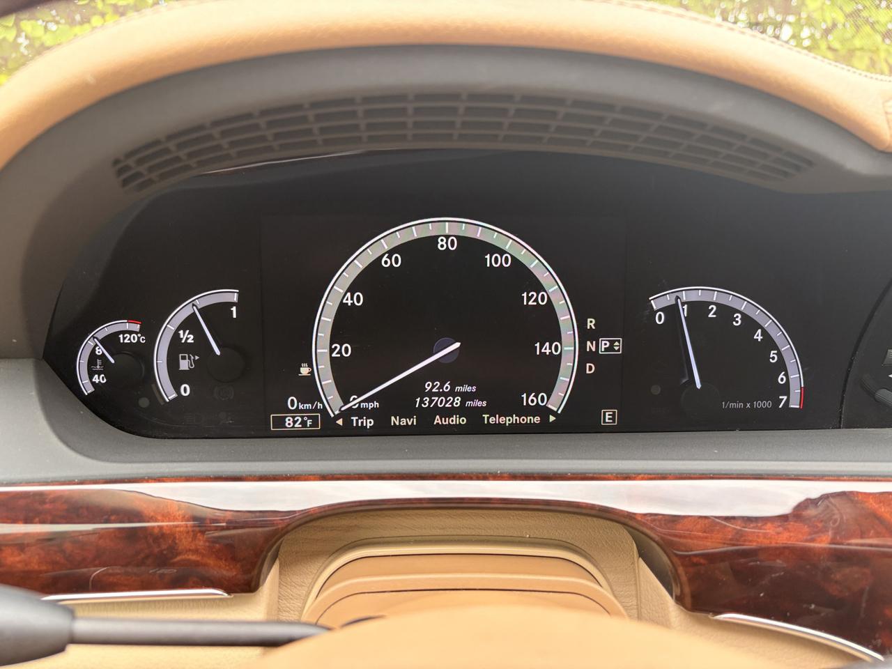 Mercedes-Benz S-Class S550 4-MATIC 2012