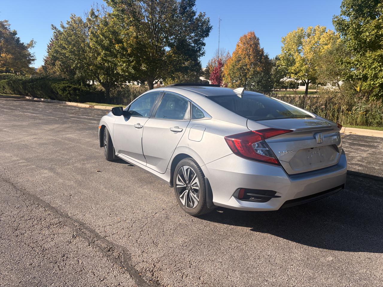 Honda Civic EX-T Sedan CVT 2016