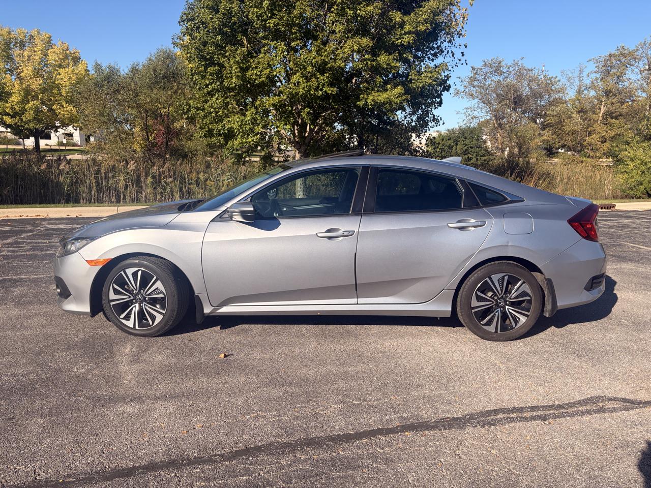 Honda Civic EX-T Sedan CVT 2016