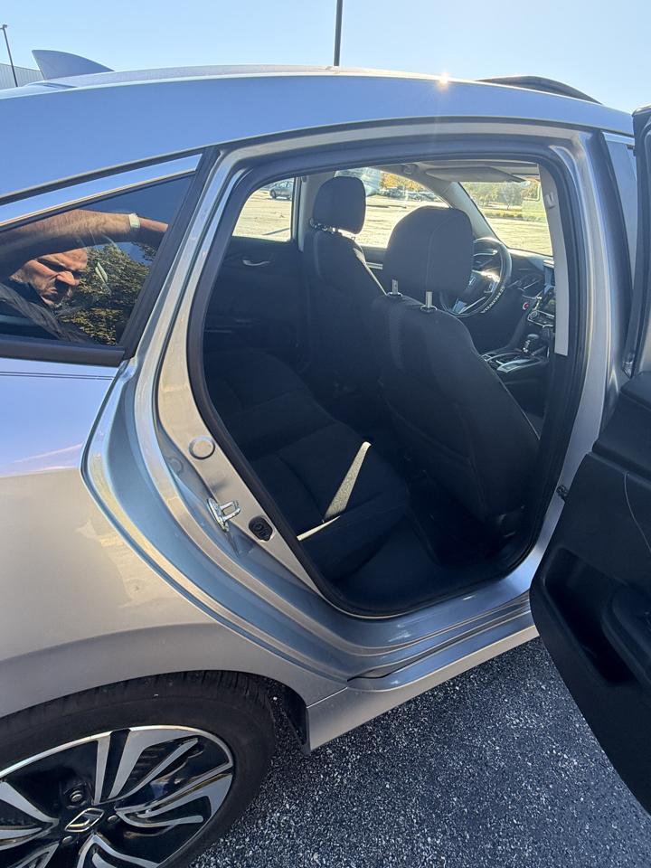 Honda Civic EX-T Sedan CVT 2016