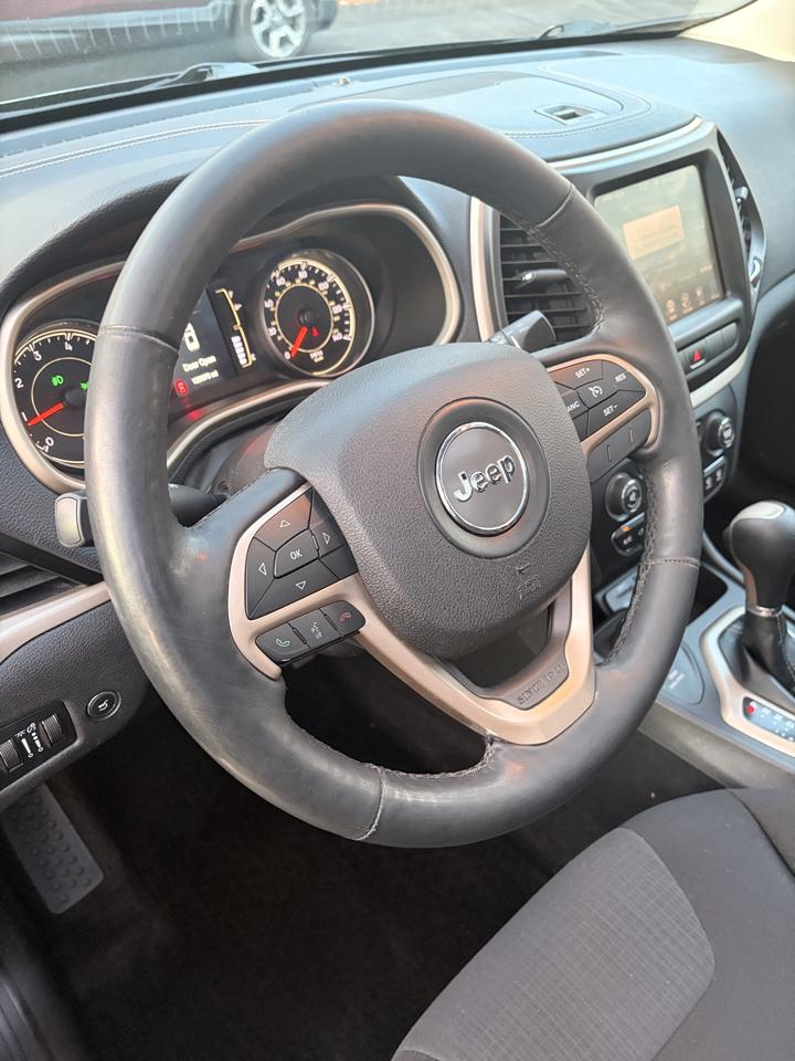 Jeep Cherokee Latitude 4WD 2015
