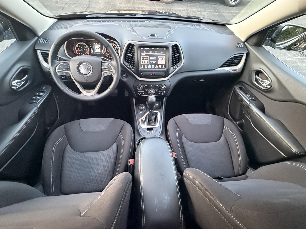 Jeep Cherokee Latitude 4WD 2015