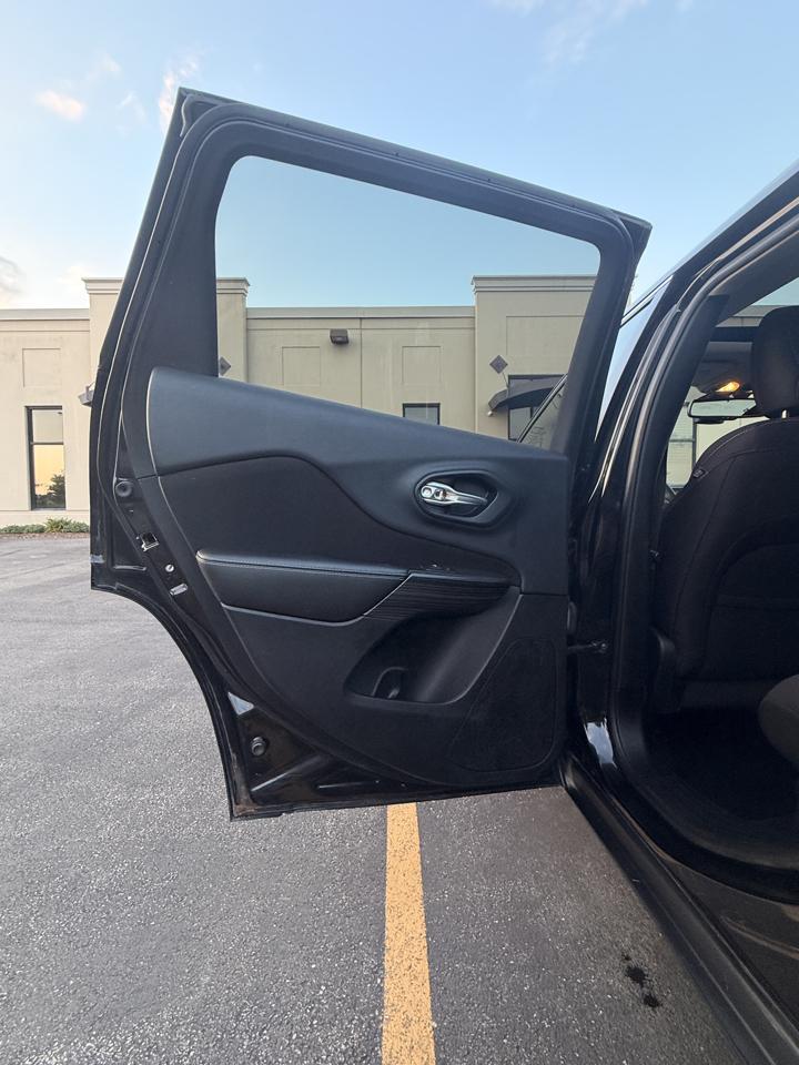 Jeep Cherokee Latitude 4WD 2015