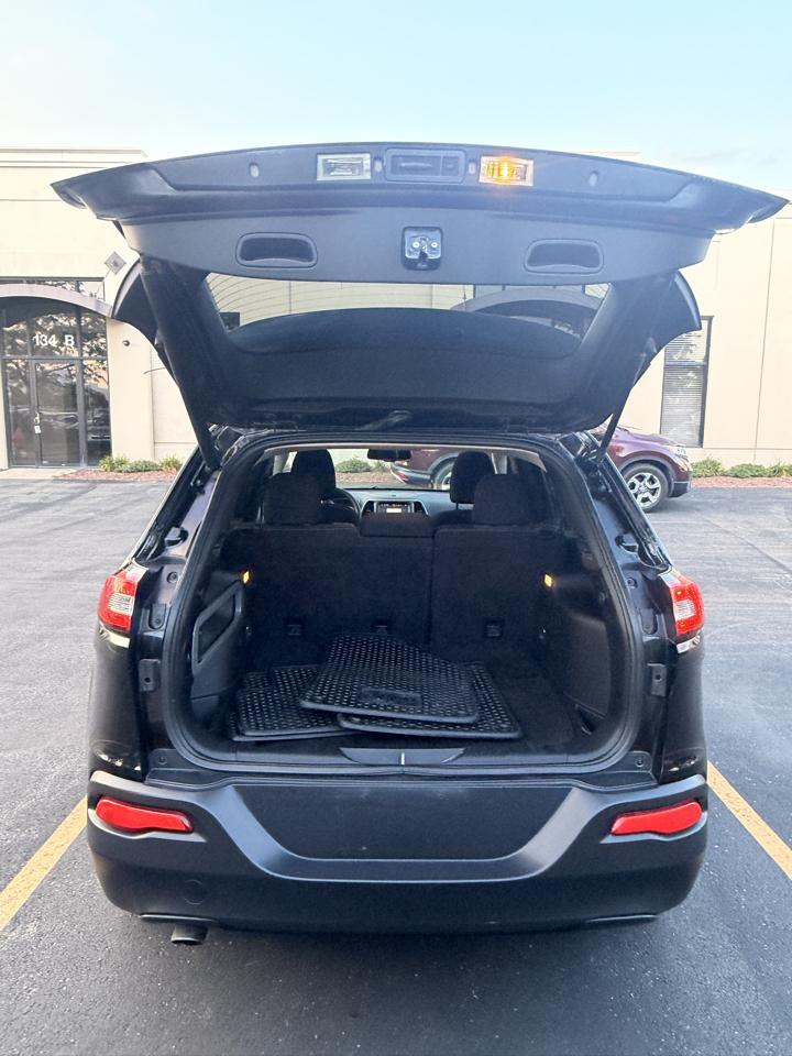 Jeep Cherokee Latitude 4WD 2015