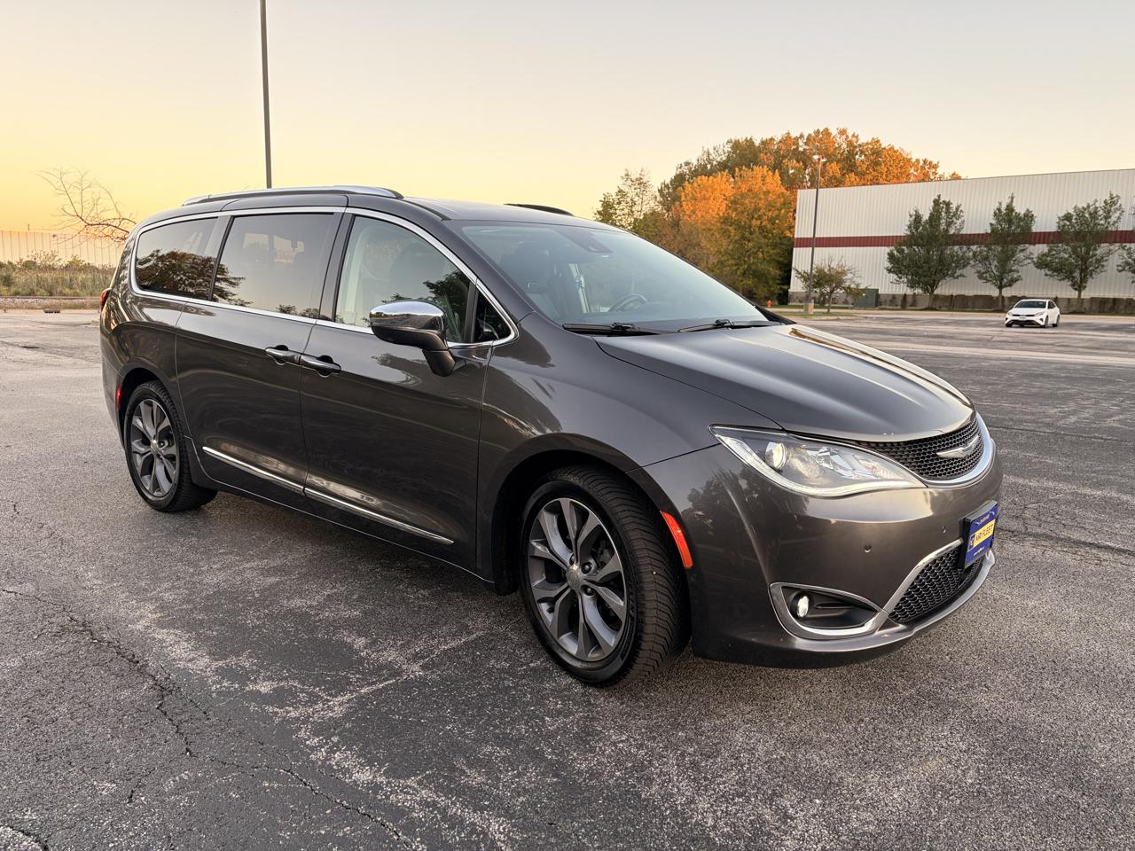 Chrysler Pacifica Limited 2019
