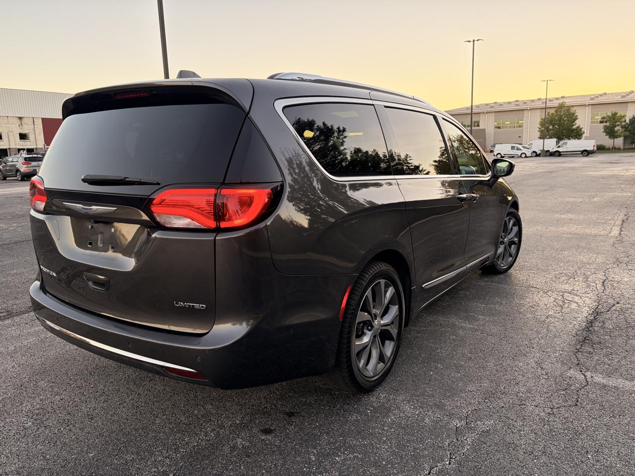 Chrysler Pacifica Limited 2019