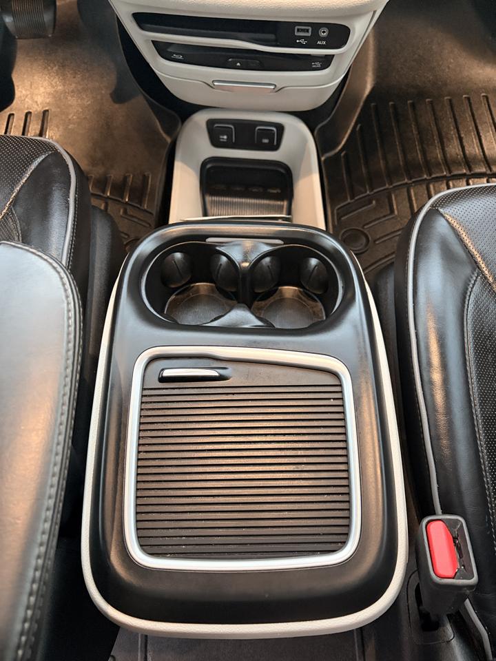 Chrysler Pacifica Limited 2019