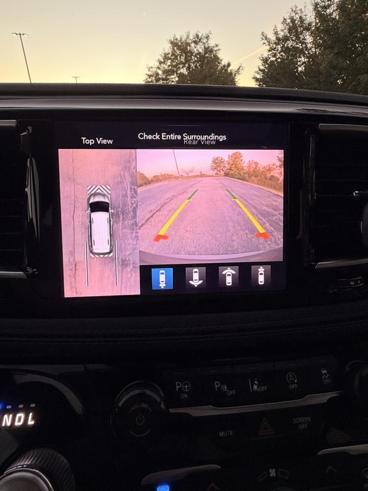 Chrysler Pacifica Limited 2019