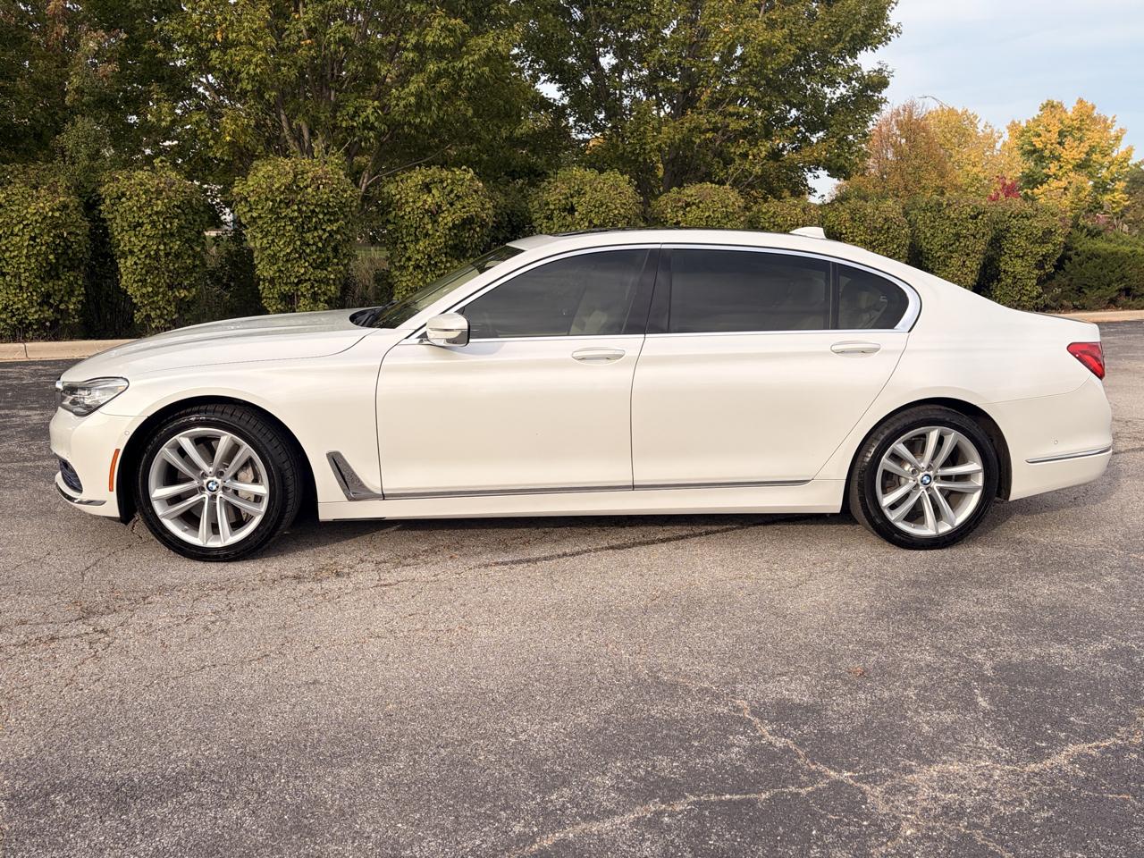 BMW 7-Series 750i xDrive 2016