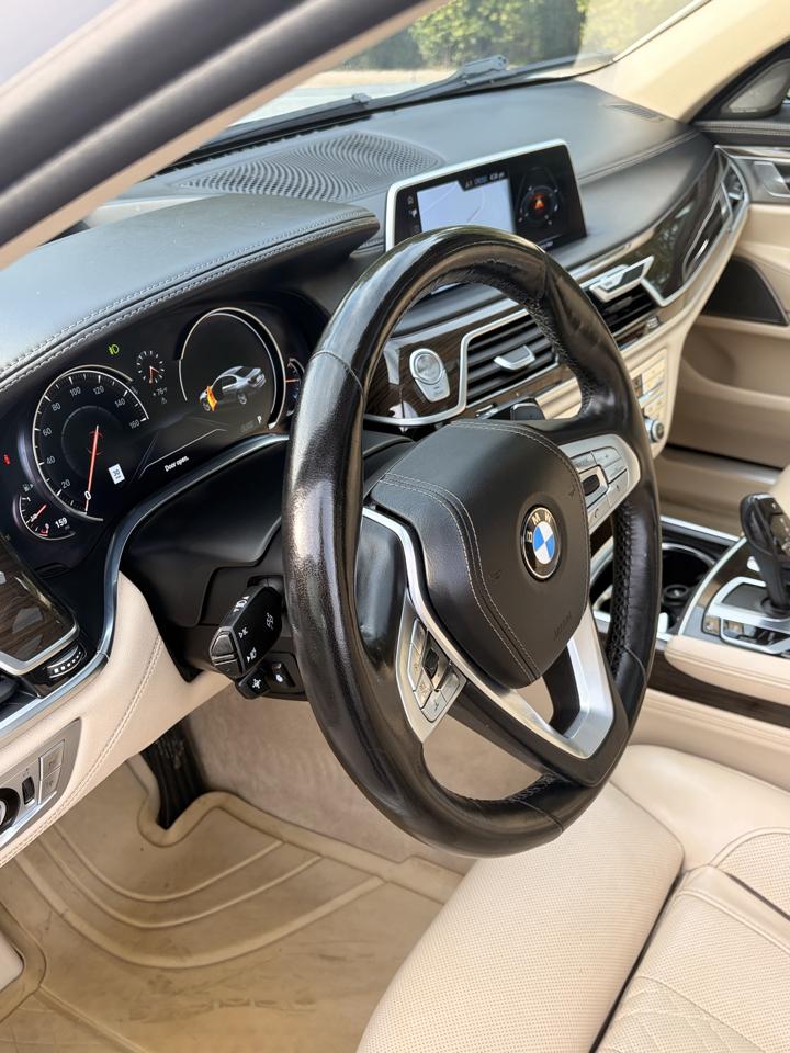 BMW 7-Series 750i xDrive 2016