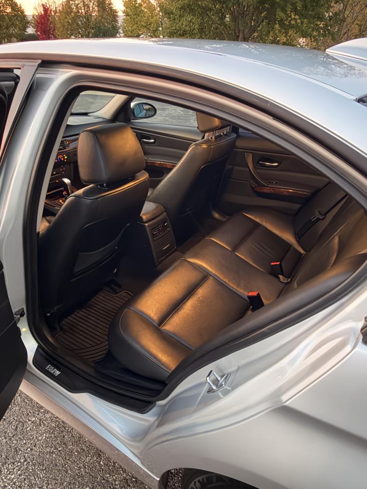 BMW 3-Series 325xi Sedan 2006